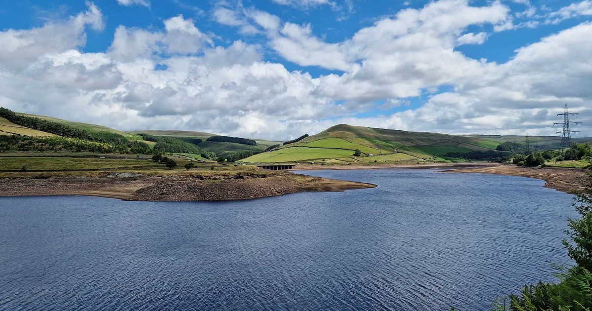 Discover Longdendale Trail: Peak District Reservoirs & History